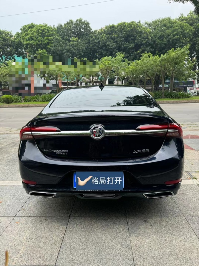 东莞21年别克君越9