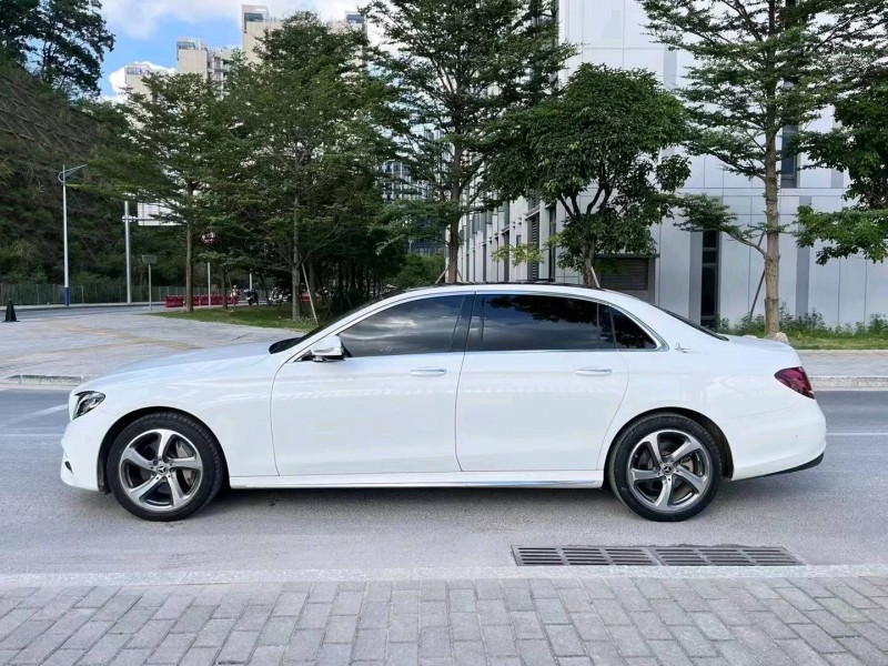深圳19年奔驰E8