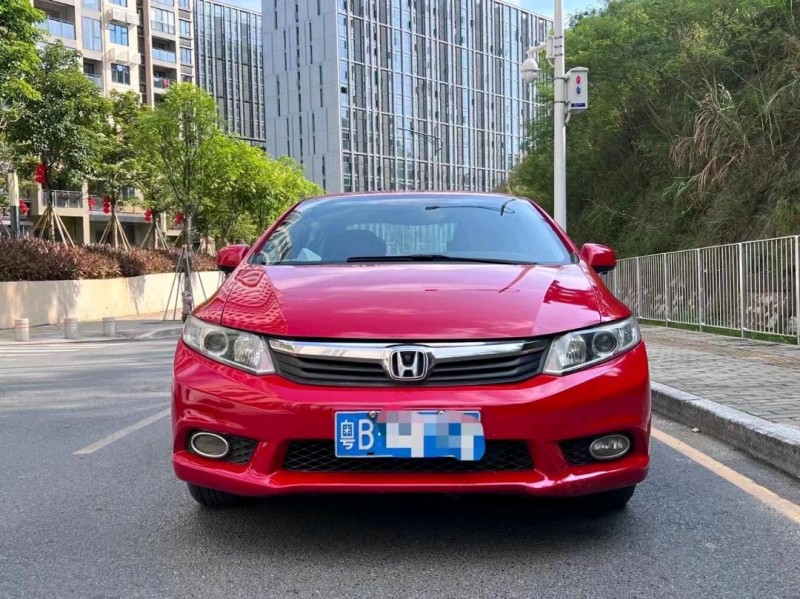 深圳14年本田思域1