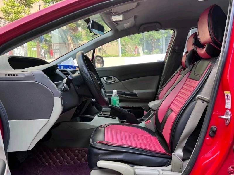 深圳14年本田思域3