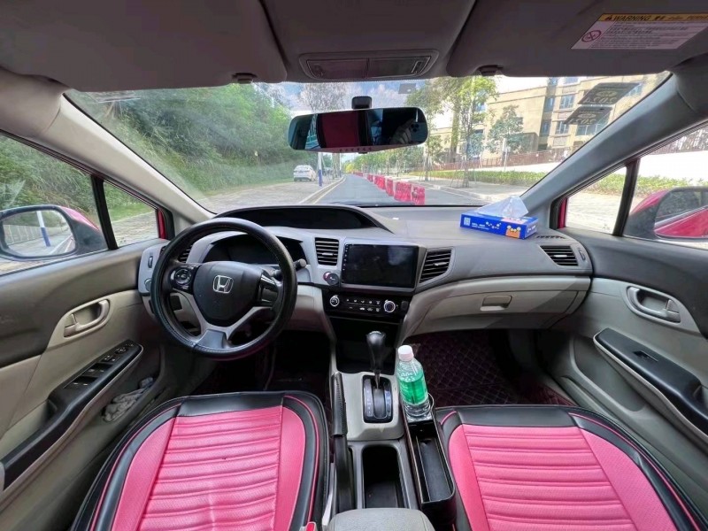 深圳14年本田思域4