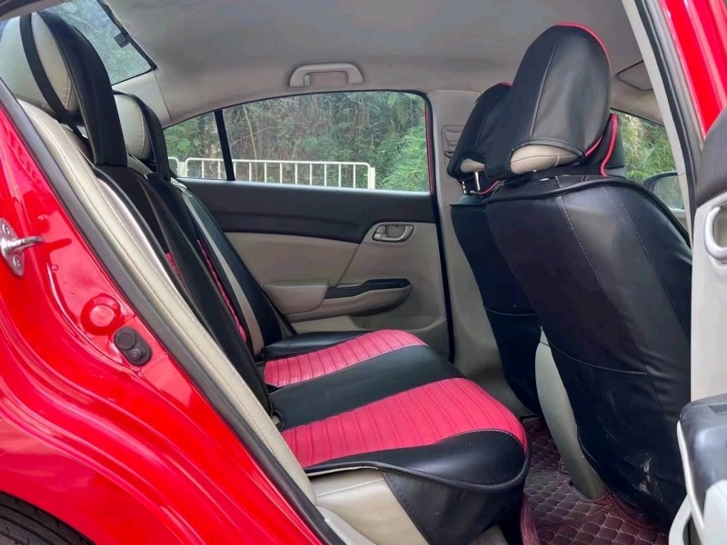 深圳14年本田思域5