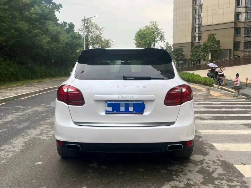 深圳13年保时捷卡宴7