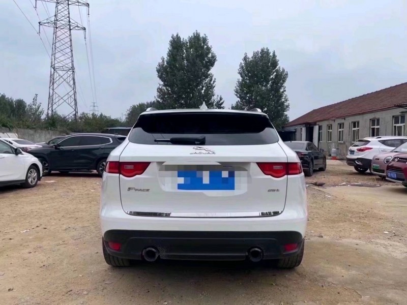 枣庄17年捷豹F-PACE8