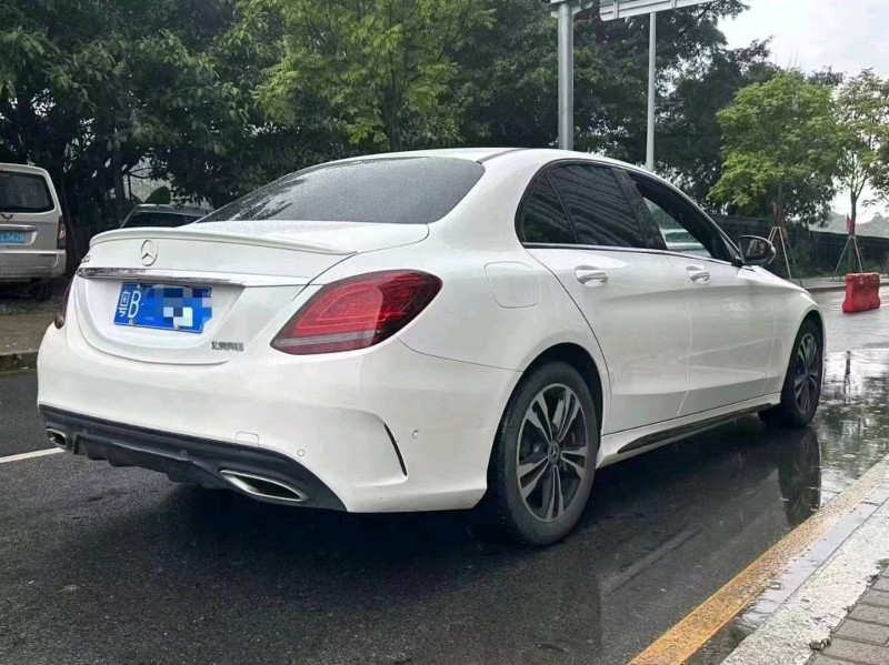 深圳19年奔驰C9