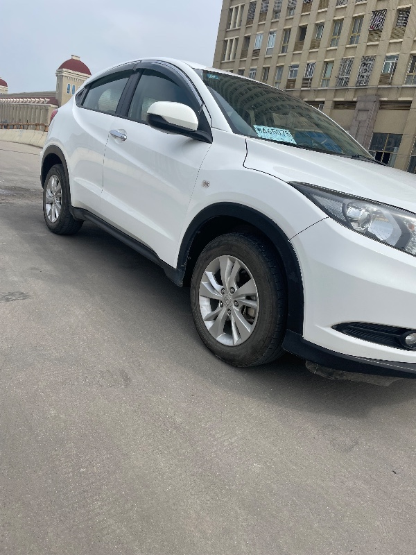 武汉18年本田缤智3