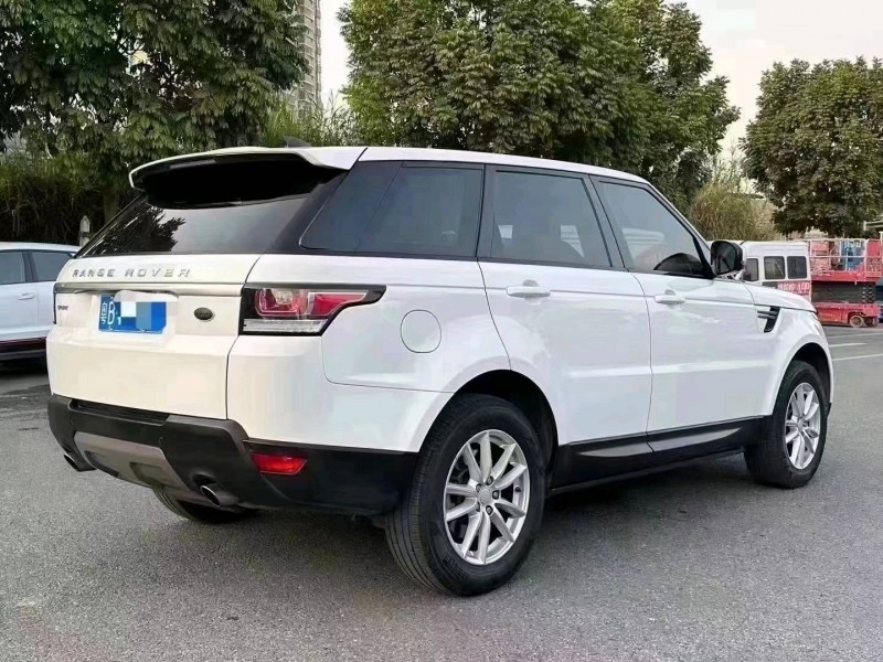 深圳18年路虎揽胜运动8