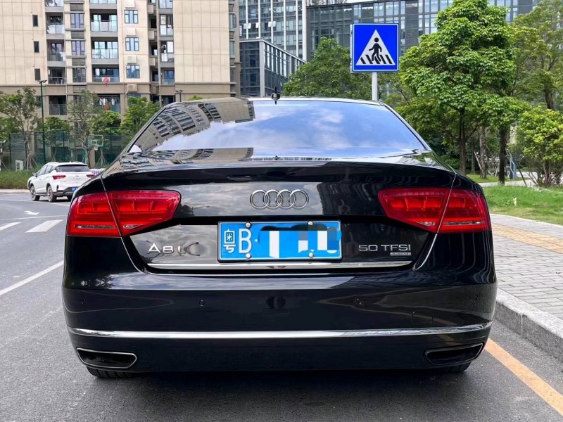深圳13年奥迪A8L9