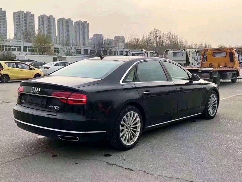 枣庄17年奥迪A8L3
