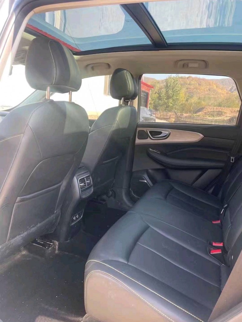 邯郸21年荣威RX58