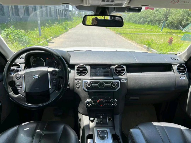 盐城14年路虎发现6