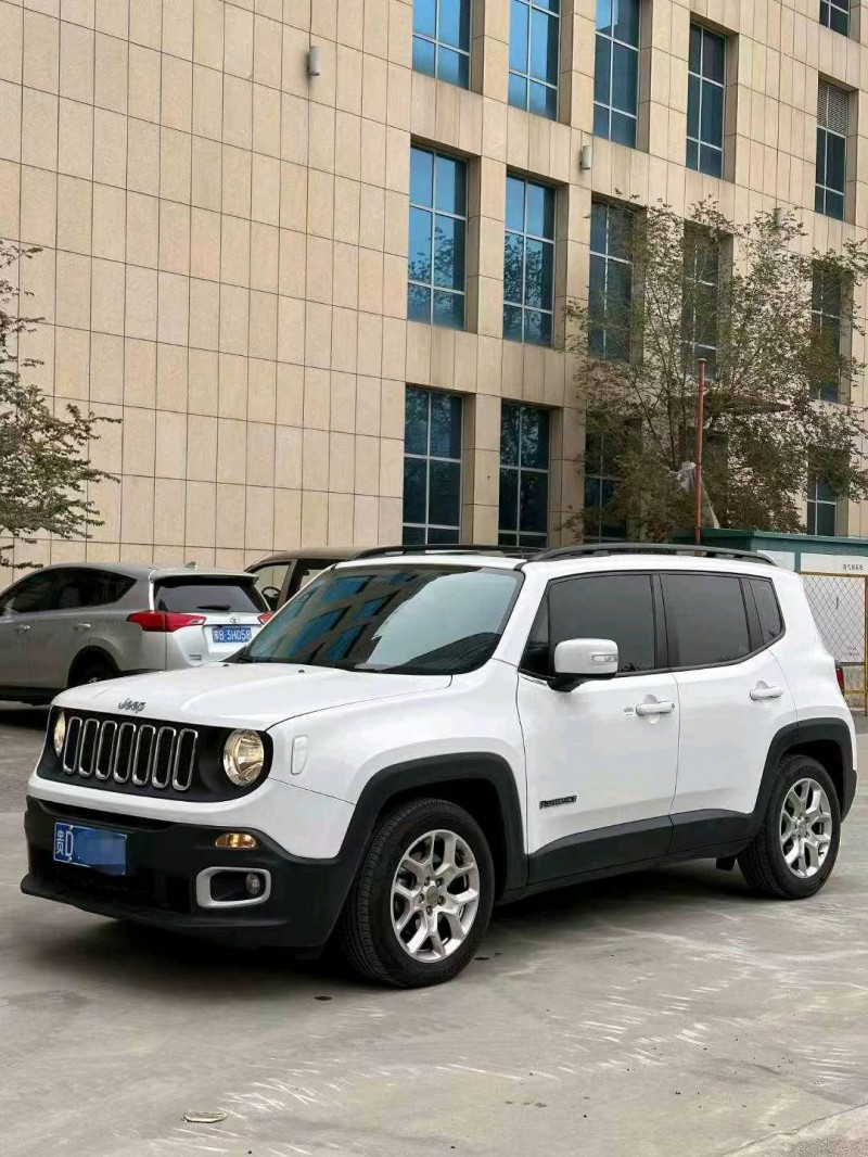 赤峰19年Jeep自由俠3