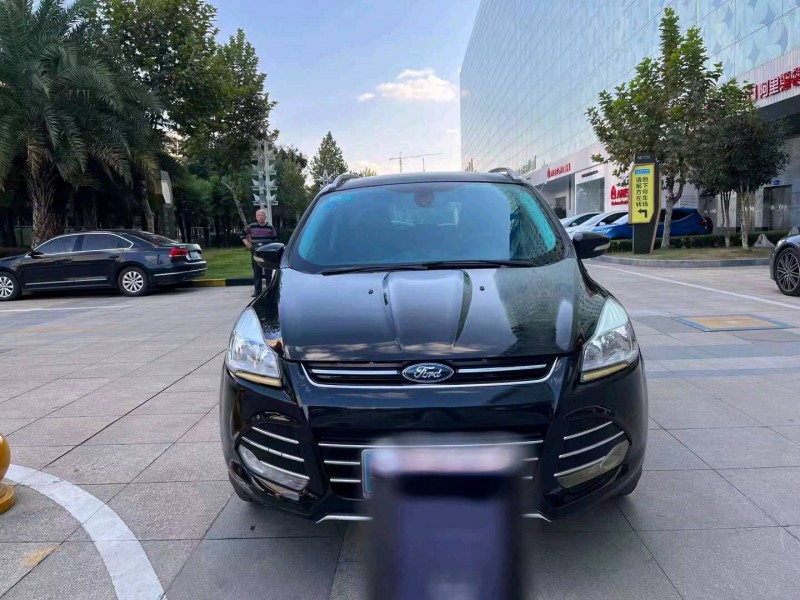 深圳14年福特翼虎1