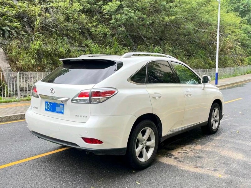 深圳12年雷克萨斯RX8