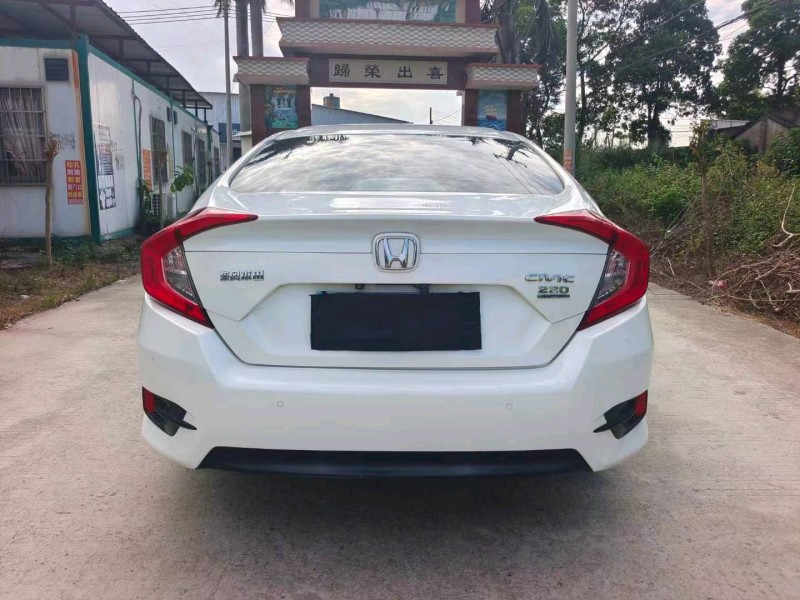 珠海17年本田思域5