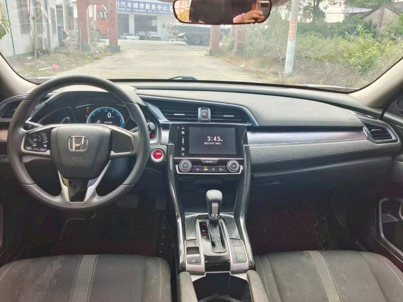 珠海17年本田思域9