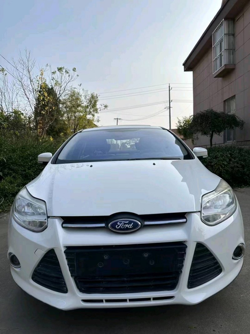 枣庄13年福特福克斯1