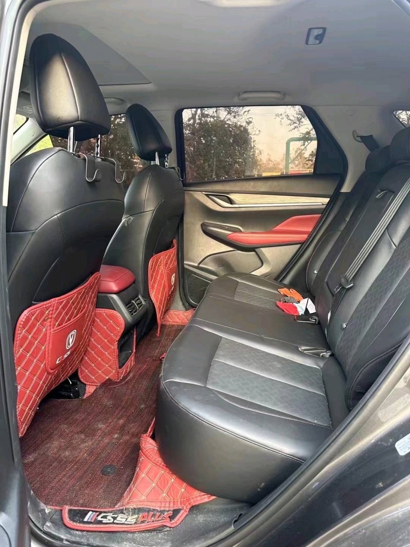 枣庄23年长安汽车CS556