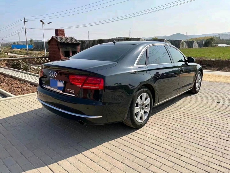 枣庄14年奥迪A8L3
