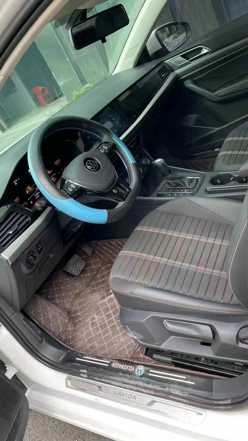 成都22年大众朗逸6