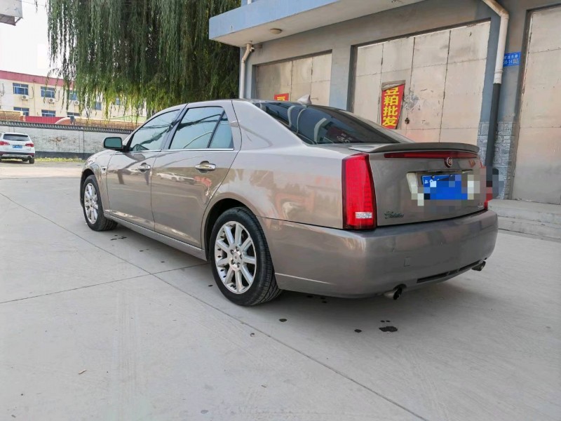 保定11年凯迪拉克赛威4