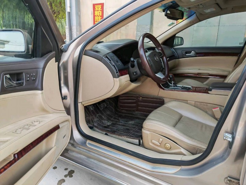 保定11年凯迪拉克赛威6