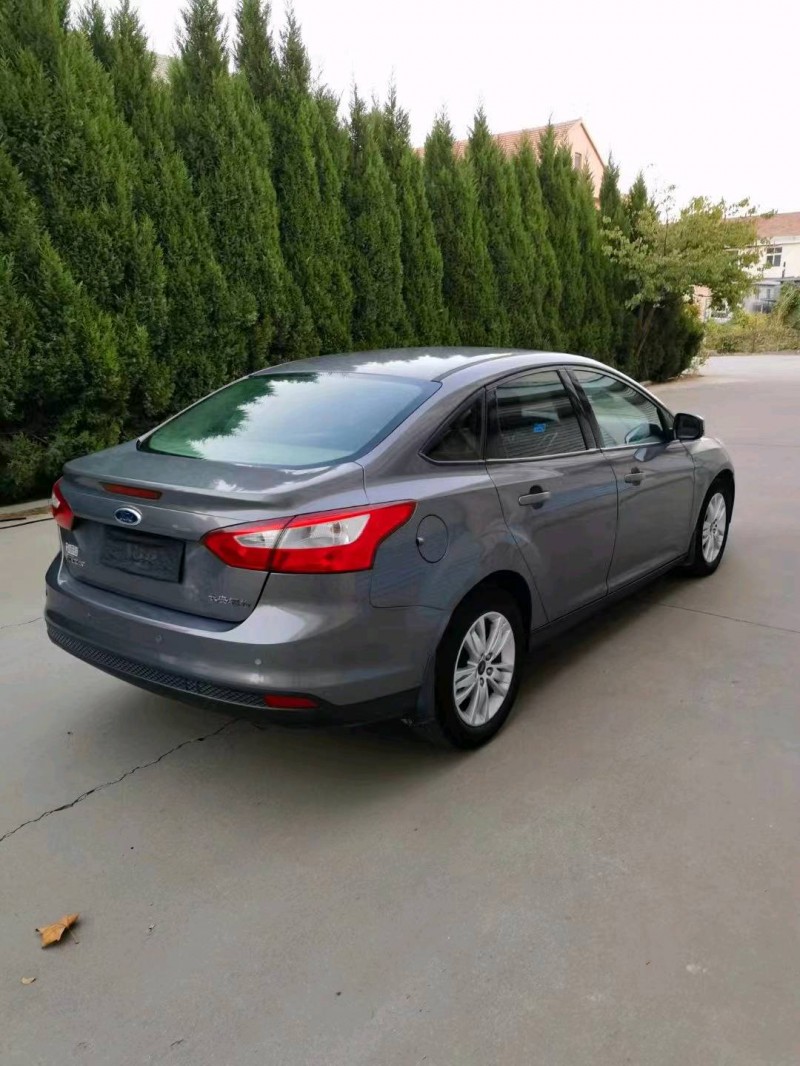 枣庄12年福特福克斯6