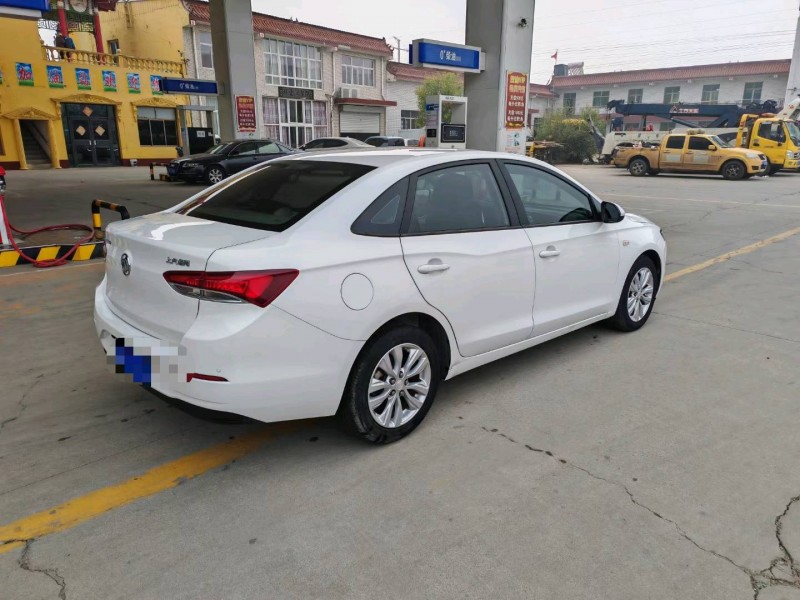 保定20年别克英朗8