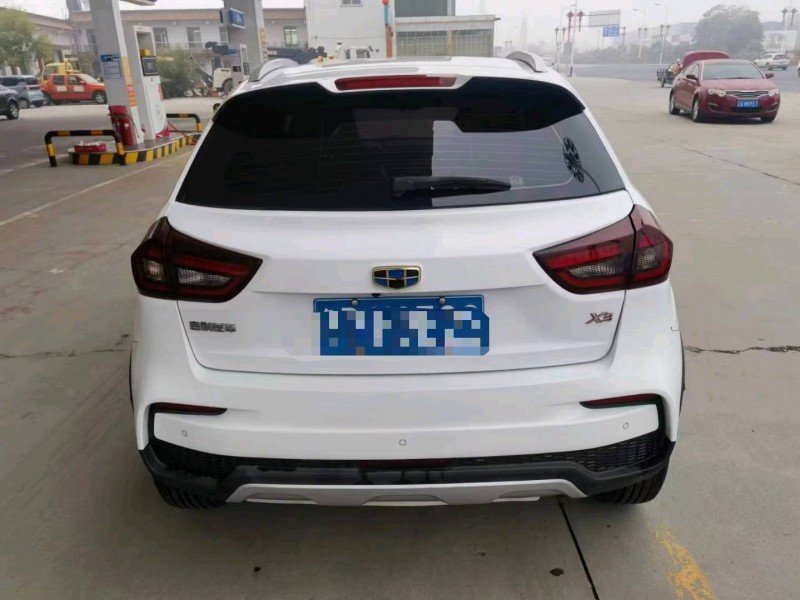 保定20年吉利远景9