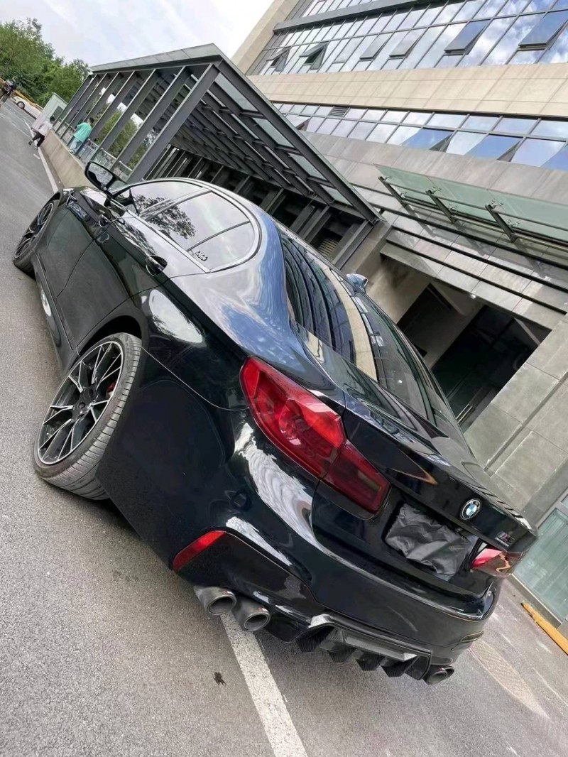 成都20年宝马5系6