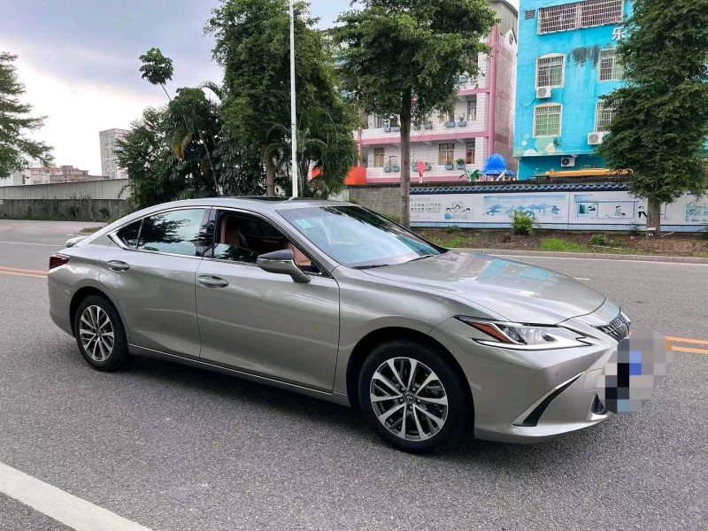 珠海23年雷克萨斯ES2