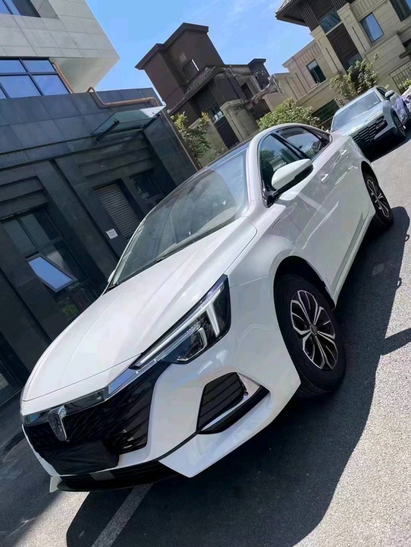 成都23年荣威i62