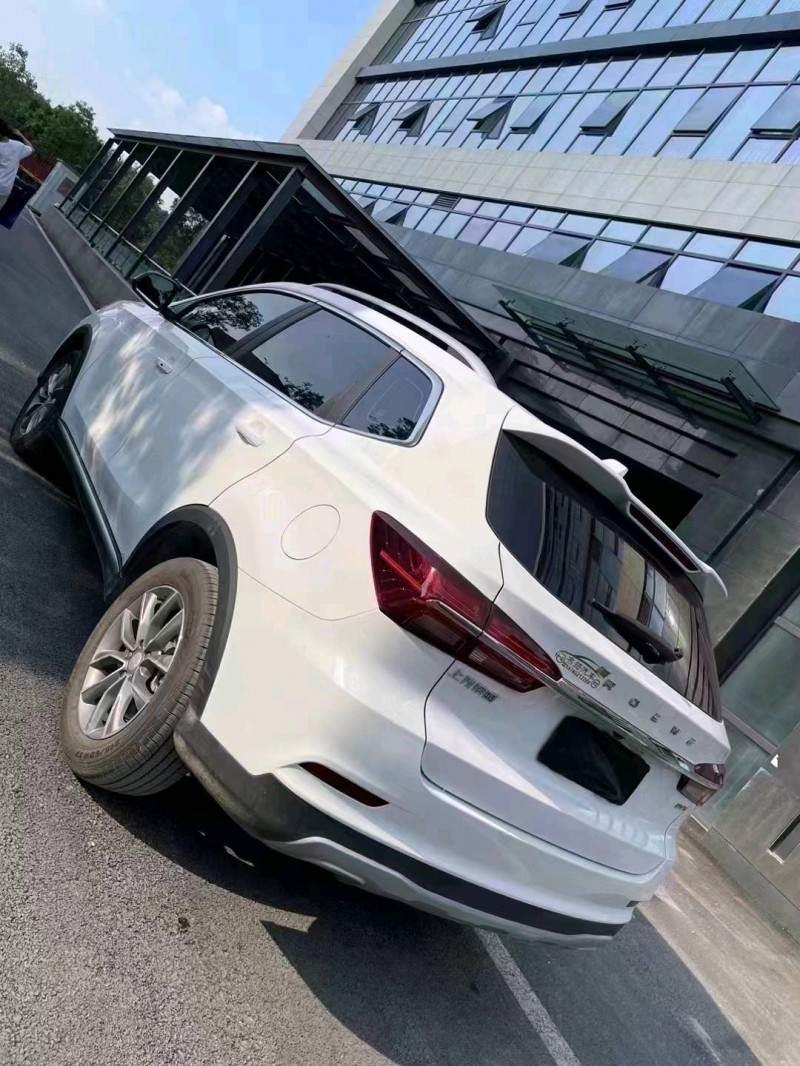 成都22年荣威RX56