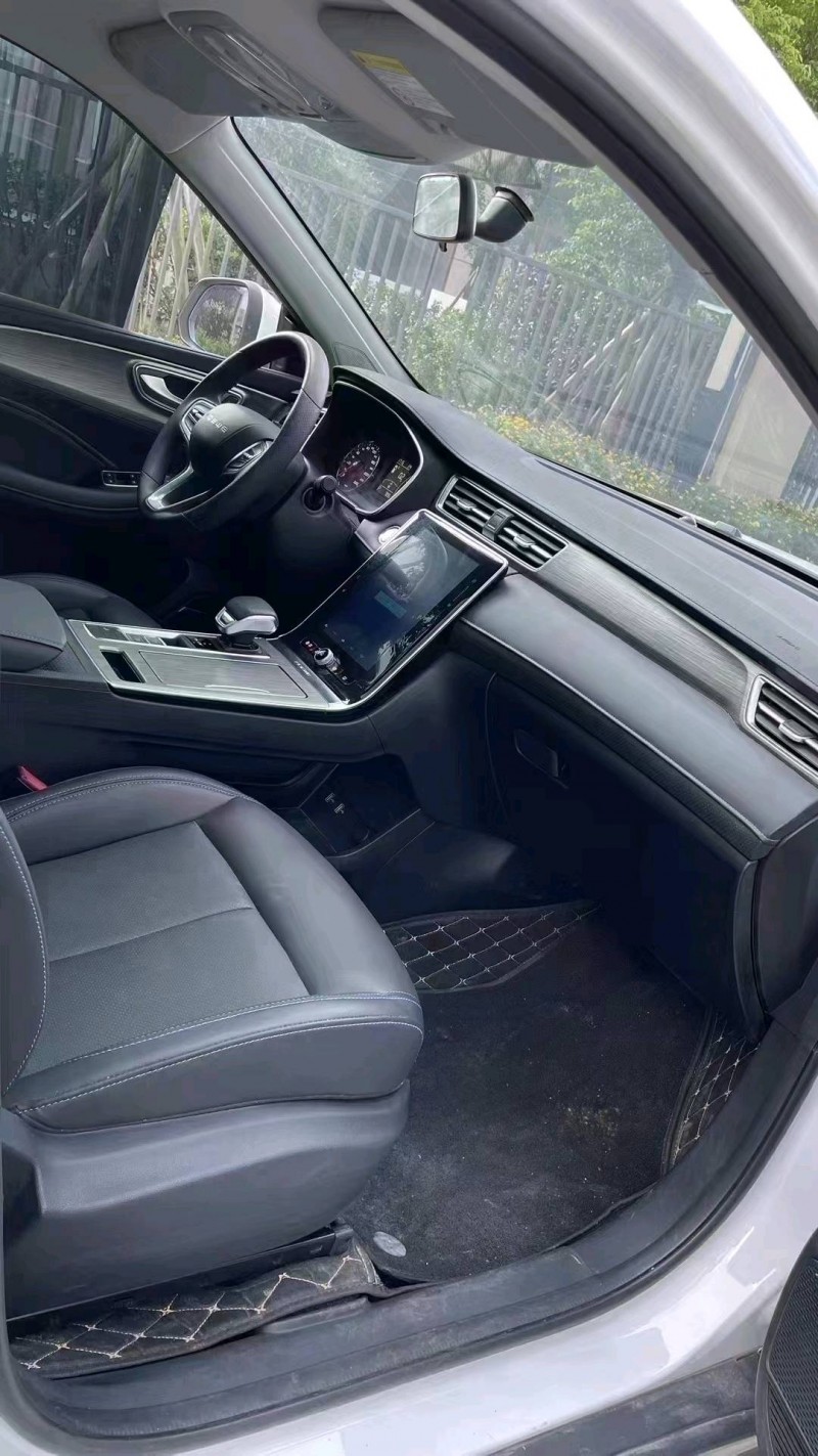 成都22年荣威RX58