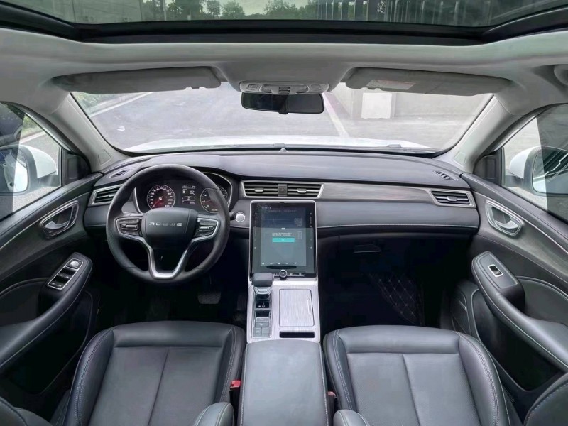 成都22年荣威RX59