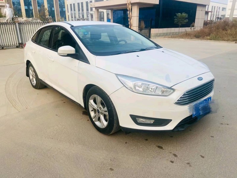 保定17年福特福克斯2