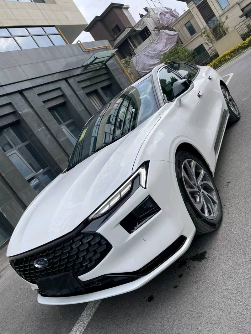 成都23年福特蒙迪欧2