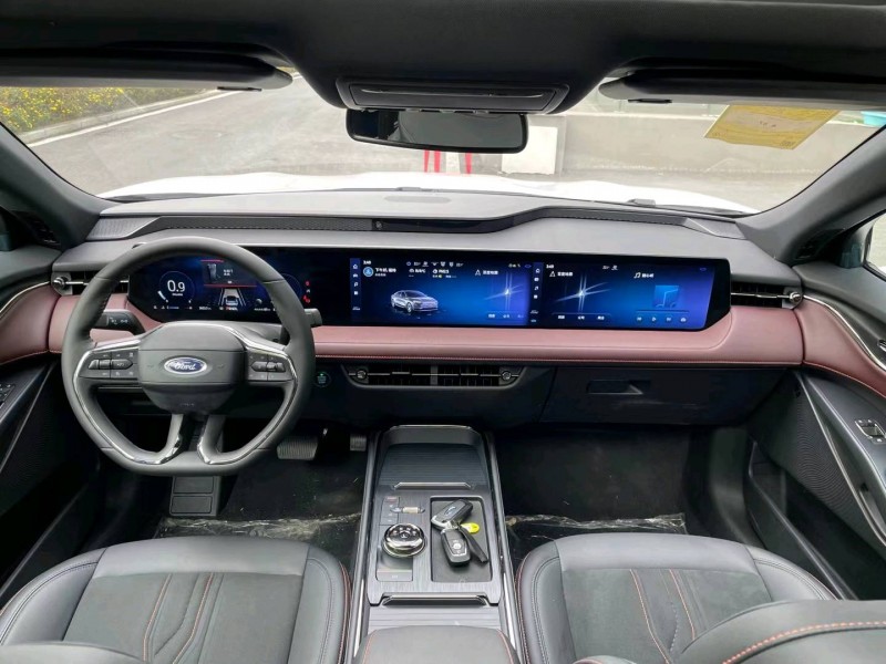 成都23年福特蒙迪欧8