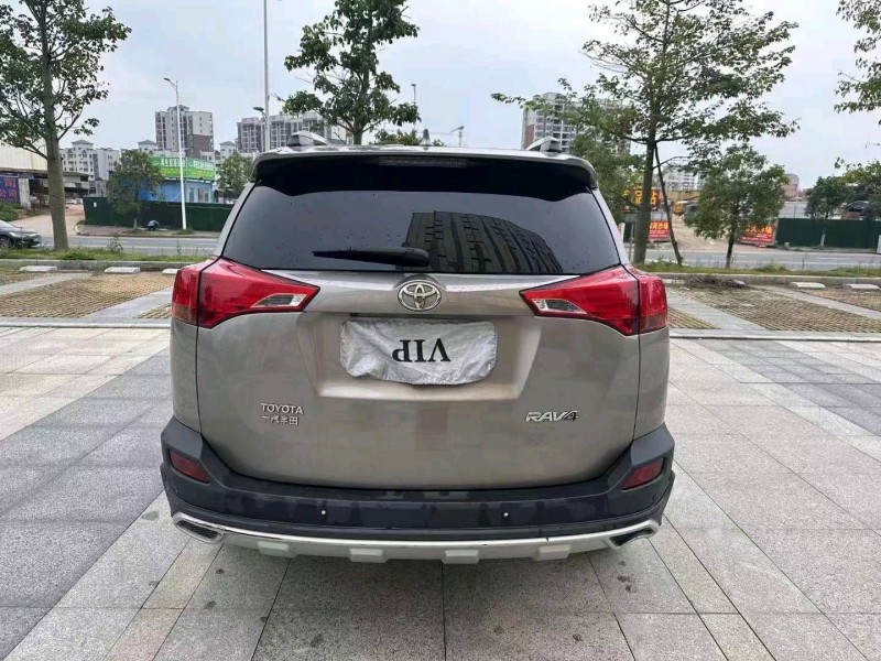 汕头16年丰田RAV4荣放4