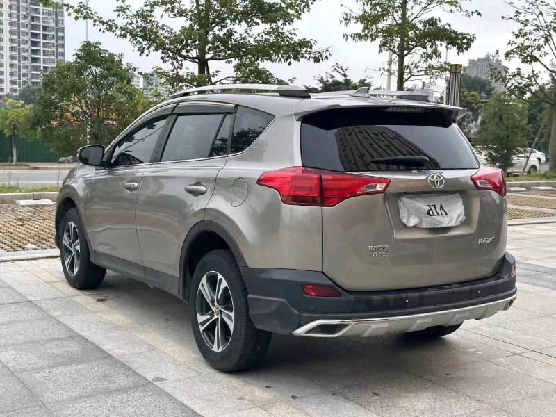 汕头16年丰田RAV4荣放6