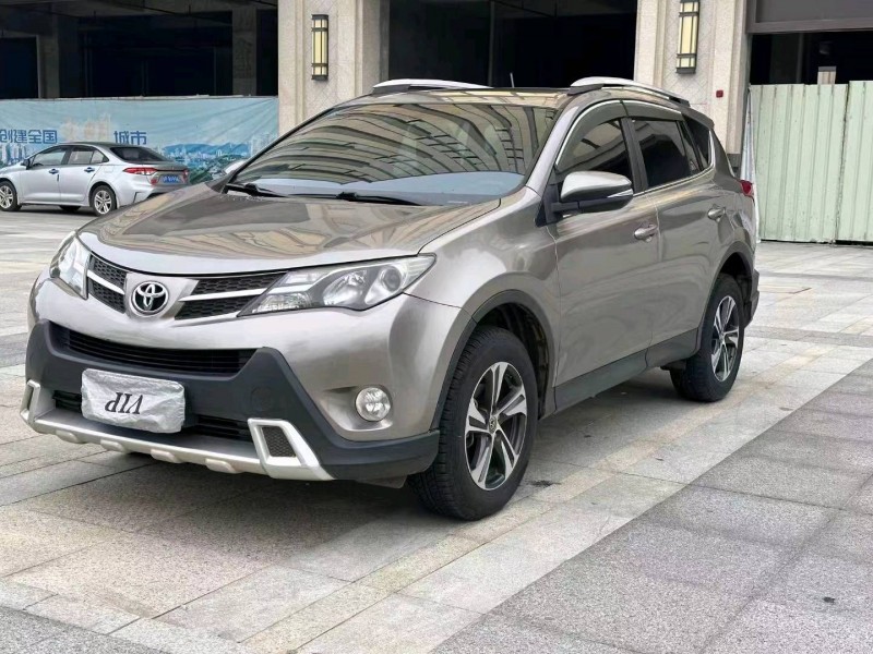 汕头16年丰田RAV4荣放8