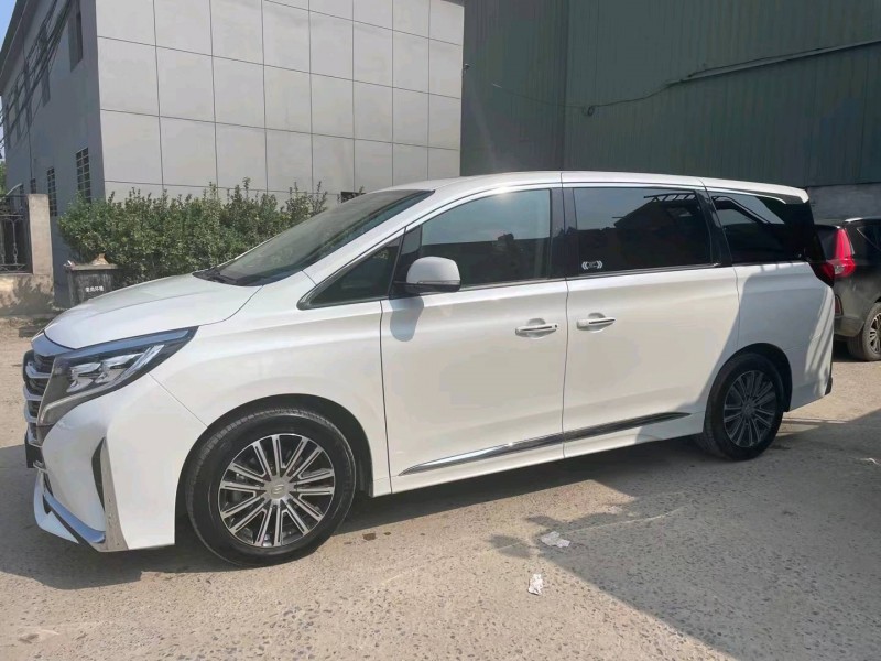 保定22年传祺M82