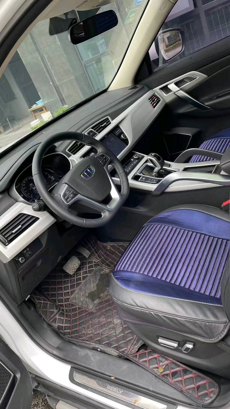 成都19年吉利博越4