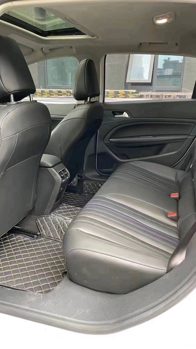 成都21年标致4087