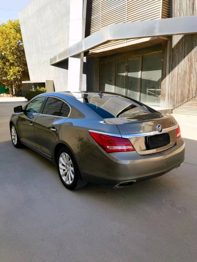 枣庄15年别克君越5