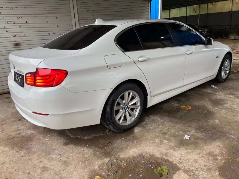 济宁13年宝马5系3