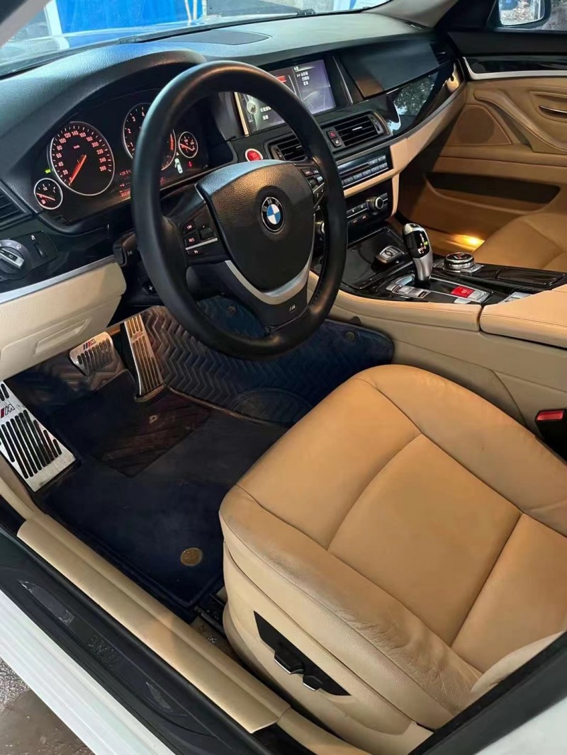 济宁13年宝马5系8