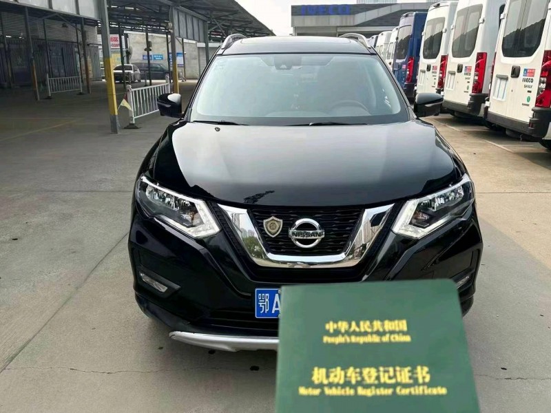 宜昌19年日產奇駿1