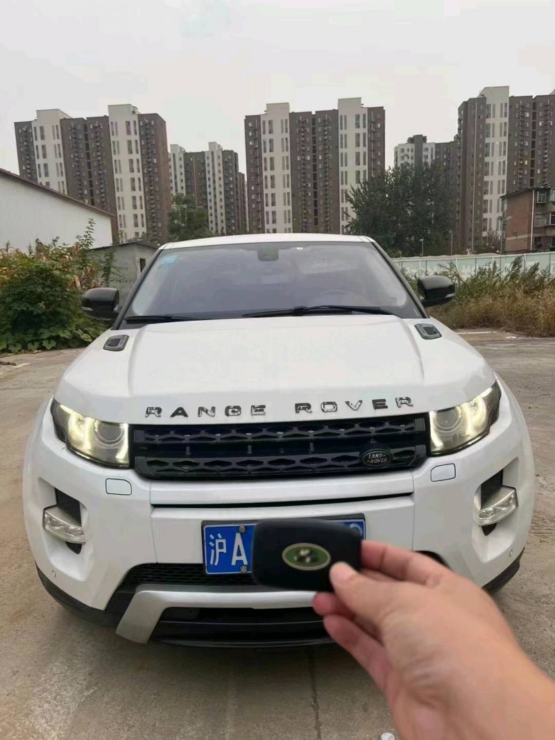 枣庄13年路虎极光1