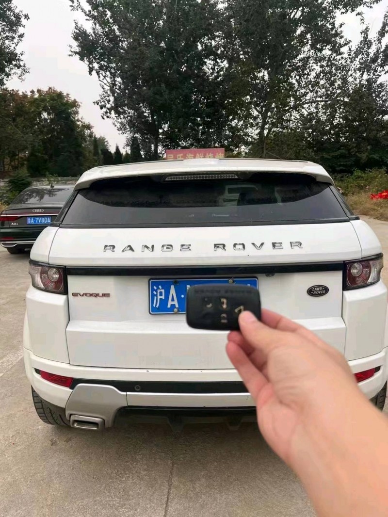 枣庄13年路虎极光6